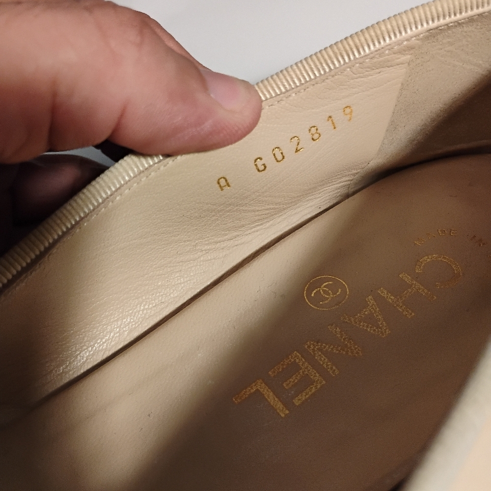 CHANEL Leather cap toe Iconic Ballet Ballerina Flats Shoes 41 - Picture 2 of 16